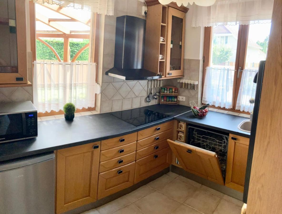 Aqua Azur Apartman Hajdúszoboszló Extérieur photo