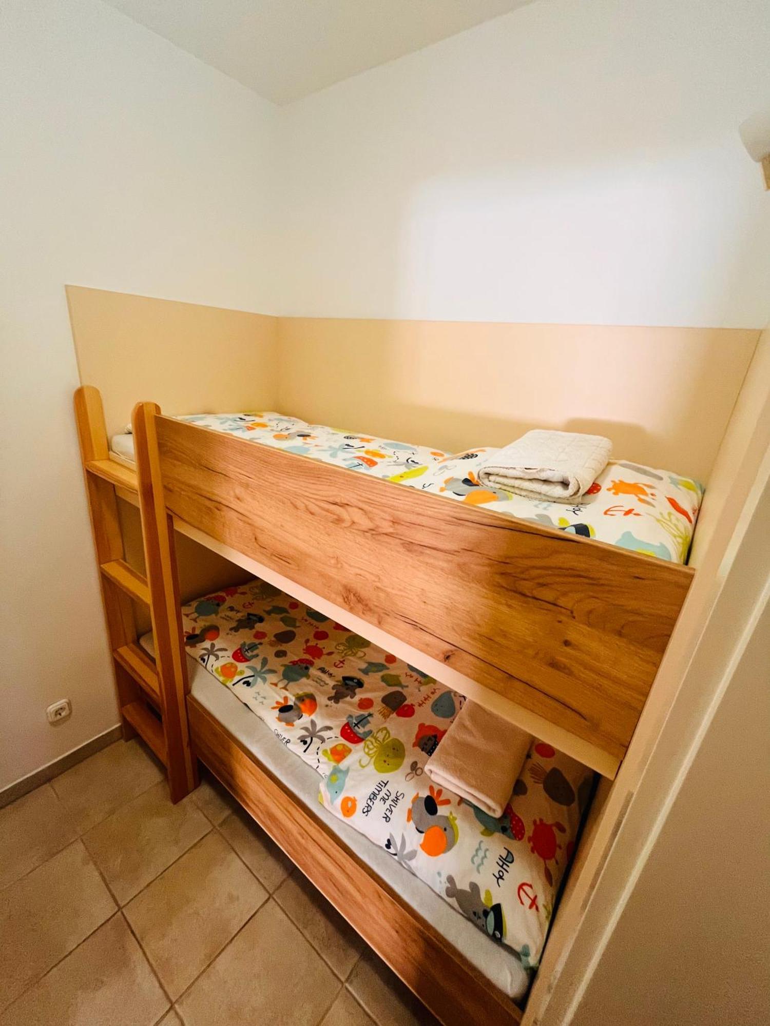 Aqua Azur Apartman Hajdúszoboszló Extérieur photo